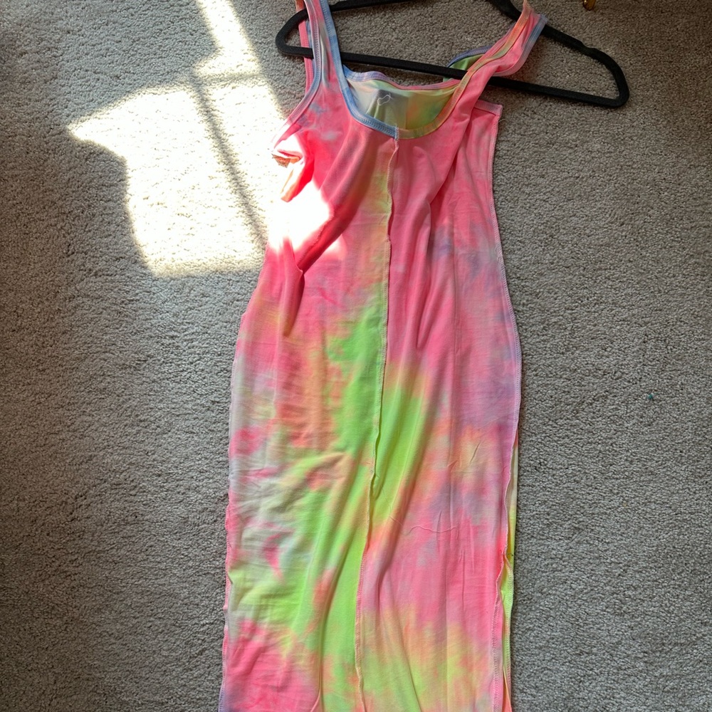 Dresses size L shorts size 12 - Picture 1 of 16